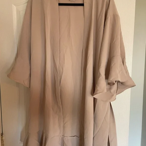 Birdy Grey Ruffle Robes - Picture 2 of 4